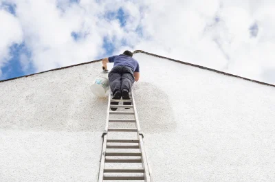 Peinture extérieure à la Puye — façades et ravalement